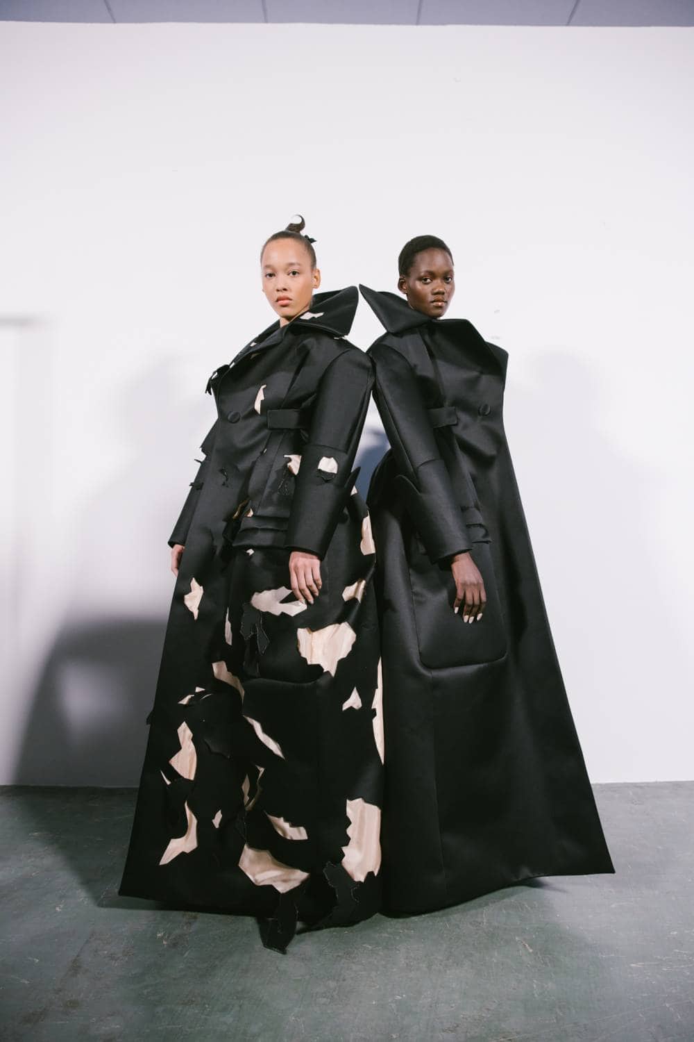 N°E Magazine featuring Viktor&Rolf VRM407 - GARDENS OF ROMANCE SHORT DRESS – Viktor&Rolf